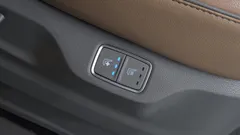 2022 Hyundai Staria Lounge 9-Seater — фото 17