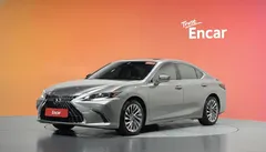 2023 Lexus ES Executive — фото 1