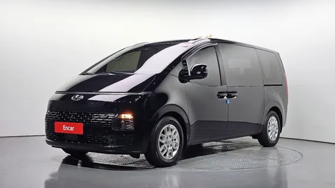 2022 Hyundai Staria 4WD Tourer 9-Seater