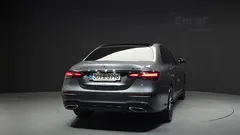 2023 Mercedes-Benz E-Class E350 4MATIC AMG Line — фото 4