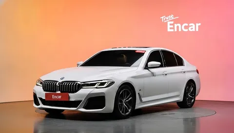 2023 BMW 5-Series 520i M Sport