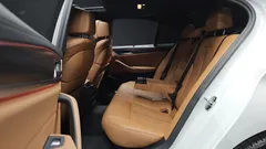 2023 BMW 5-Series 520i M Sport — фото 11