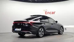 2023 Kia K8 Signature — фото 2