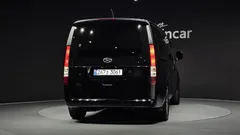 2023 Hyundai Staria Tourer 9-Seater — фото 4