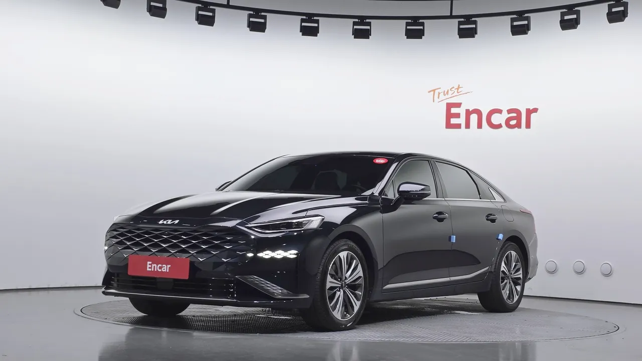2022 Kia K8 Signature