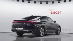 2022 Kia K8 Signature — фото 2