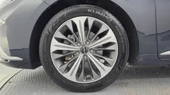 2022 Kia K8 Signature — фото 5