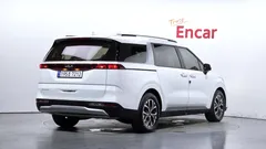 2023 Kia Carnival Diesel 9-Seater Prestige — фото 2
