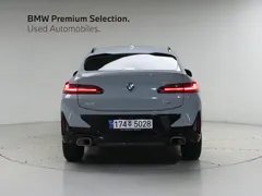 2022 BMW X4 xDrive20i M Sport — фото 4