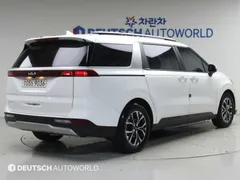 2023 Kia Carnival Gasoline 9-Seater Prestige — фото 3
