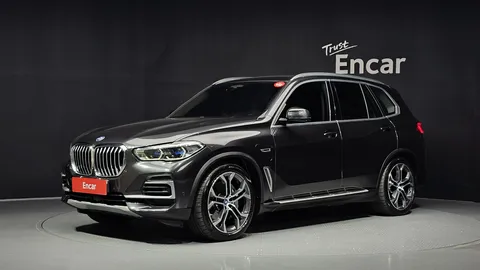 2022 BMW X5 xDrive 45e xLine