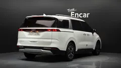 2022 Kia Carnival Diesel 9-Seater Prestige — фото 2