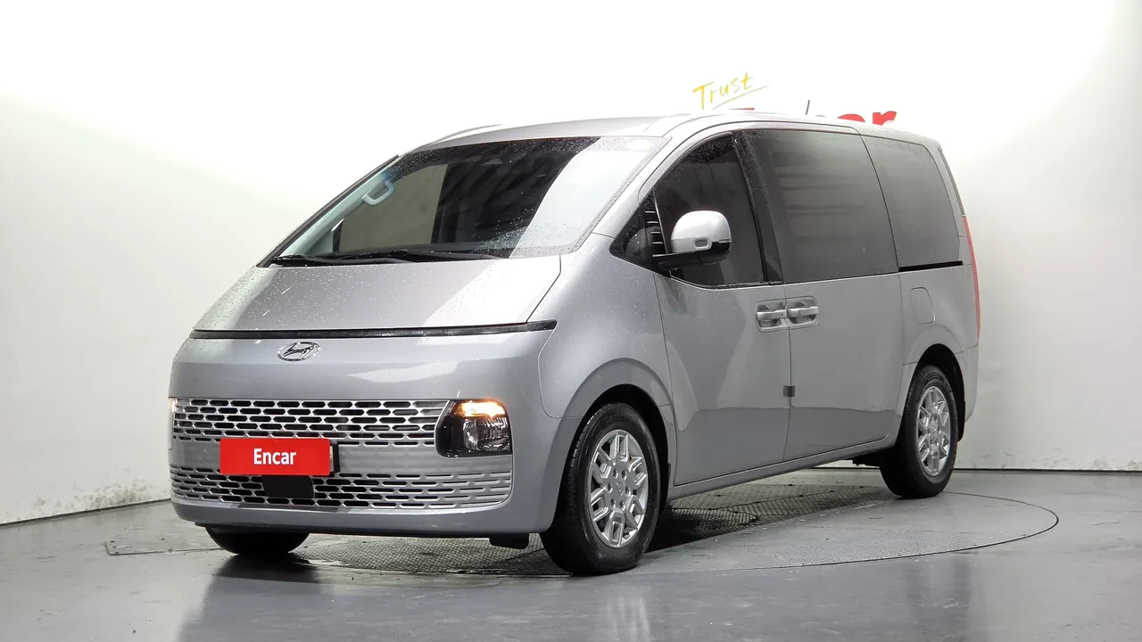 2022 Hyundai Staria Cargo 3-Seater