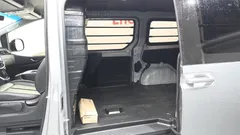 2022 Hyundai Staria Cargo 3-Seater — фото 11