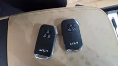 2023 Kia Carnival Diesel 9-Seater Prestige — фото 19