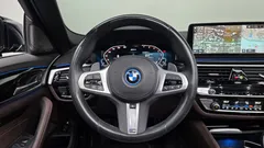 2023 BMW 5-Series 530e M Sport — фото 12