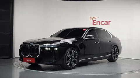 2023 BMW 7-Series 750e xDrive M Sport