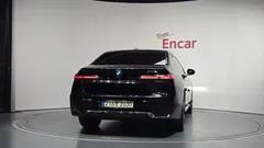 2023 BMW 7-Series 750e xDrive M Sport — фото 4