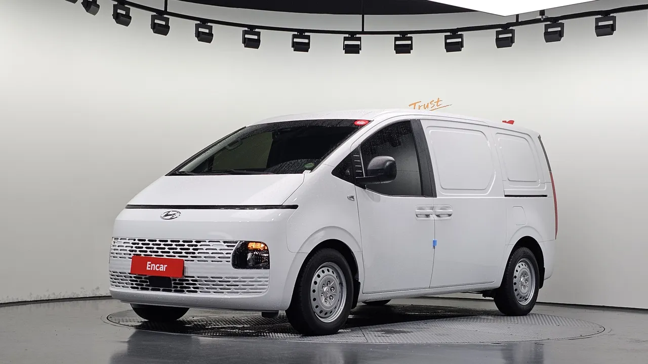 2022 Hyundai Staria Cargo 3-Seater