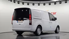 2022 Hyundai Staria Cargo 3-Seater — фото 2