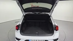 2022 Volkswagen T-Roc 2.0 TDI Premium — фото 20