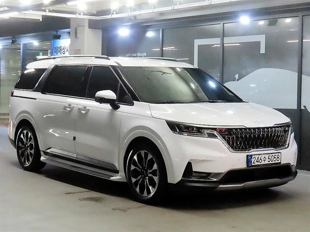 2023 Kia Carnival Gasoline 9-Seater Signature