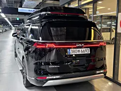 2023 Kia Carnival Gasoline 7-Seater Hi-Limousine — фото 5