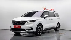 2023 Kia Carnival Diesel 9-Seater Prestige — фото 1