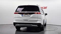 2023 Kia Carnival Diesel 9-Seater Prestige — фото 4