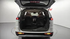 2023 Kia Carnival Diesel 9-Seater Prestige — фото 16