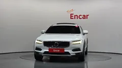2023 Volvo V90 B5 Ultimate AWD — фото 3