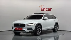 2023 Volvo V90 B5 Ultimate AWD — фото 12