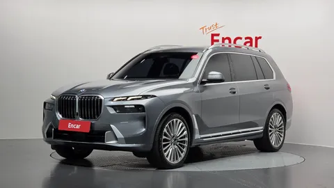 2023 BMW X7 xDrive 40i Design Pure Excellence 6-Seater