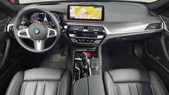 2022 BMW 5-Series 520i M Sport — фото 7