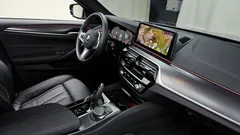 2022 BMW 5-Series 520i M Sport — фото 19