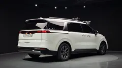 2023 Kia Carnival Diesel 9-Seater Noblesse — фото 2