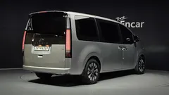 2023 Hyundai Staria 4WD Lounge 9-Seater — фото 2