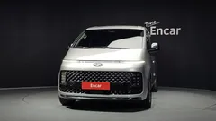 2023 Hyundai Staria 4WD Lounge 9-Seater — фото 3