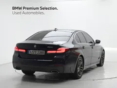 2023 BMW 5-Series 520i M Sport — фото 2