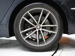 2023 BMW 5-Series 520i M Sport — фото 5