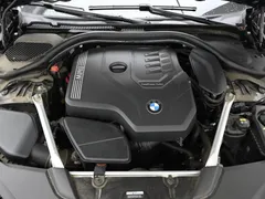 2023 BMW 5-Series 520i M Sport — фото 6