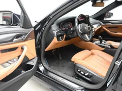 2023 BMW 5-Series 520i M Sport — фото 15