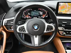 2023 BMW 5-Series 520i M Sport — фото 17