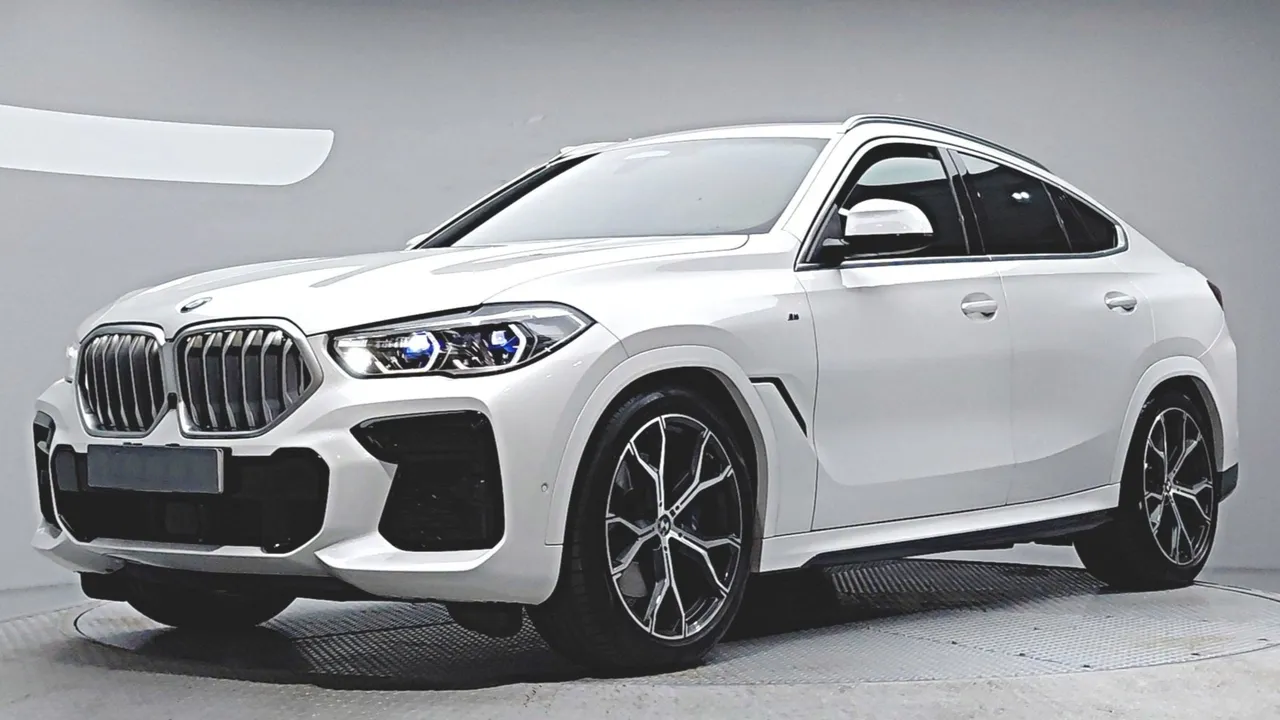 2022 BMW X6 xDrive40i M Sport