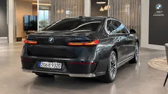 2023 BMW 7-Series 740i sDrive Design Pure Excellence — фото 2