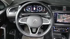 2023 Volkswagen Tiguan 2.0 TSI Prestige — фото 18