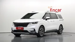 2023 Kia Carnival Diesel 9-Seater Prestige — фото 1