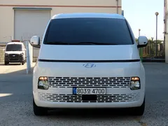2023 Hyundai Staria Cargo 5-Seater — фото 1