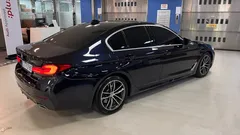 2023 BMW 5-Series 520i M Sport — фото 2