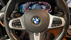 2023 BMW 5-Series 520i M Sport — фото 16